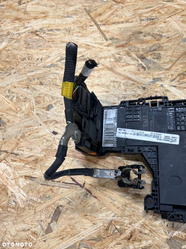 Citroen Peugeot Moduł napięcia akumulatora klema 9665878380 - 3