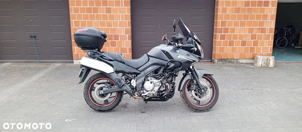 Suzuki V-STROM - 1