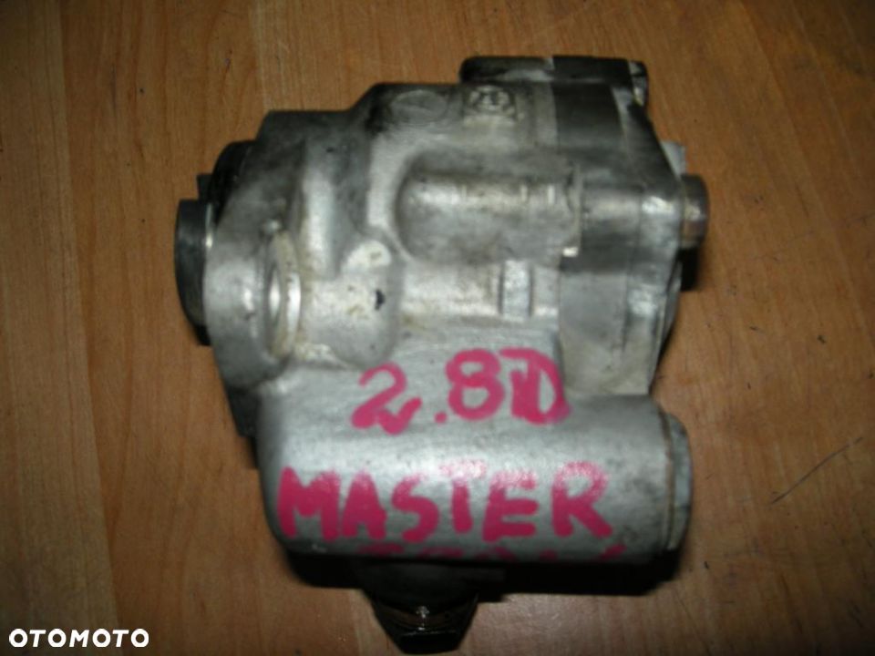 POMPA WSPOMAGANIA MASTER MOVANO 2.5 2.8TD - 1