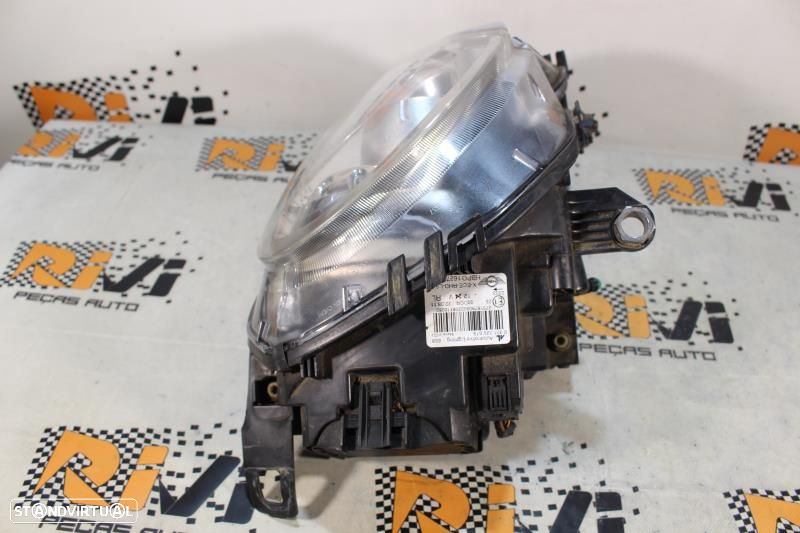 Ótica / Farol Esquerdo Mini Mini (R56)  0301225673 / 162703 04 / 0 301 - 5