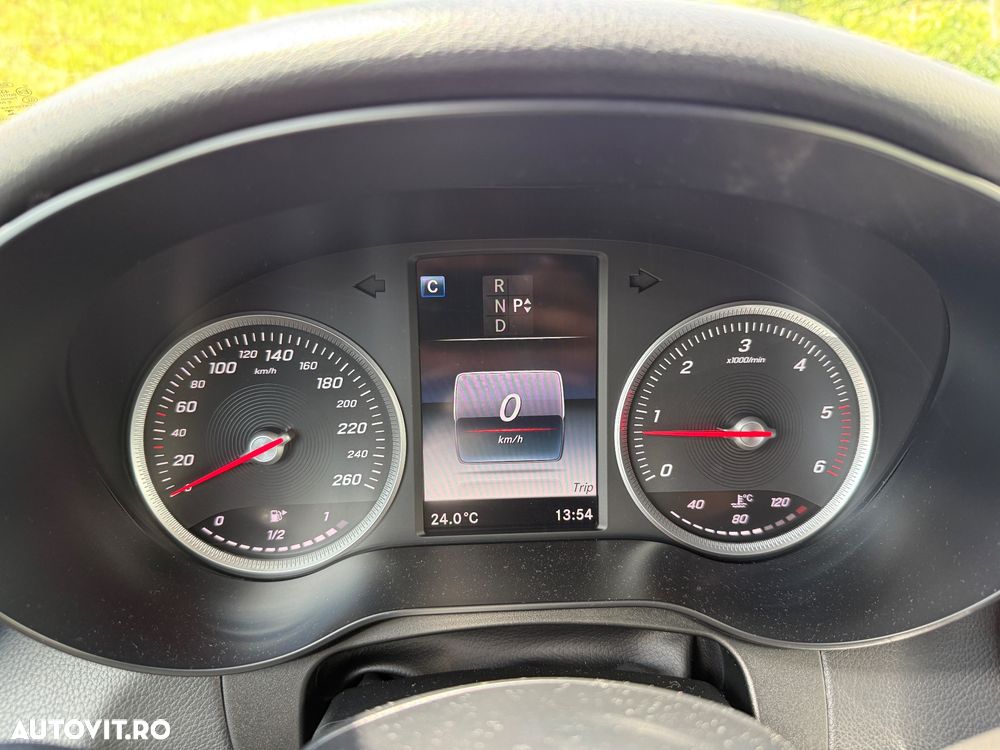 Mercedes-Benz GLC - 29