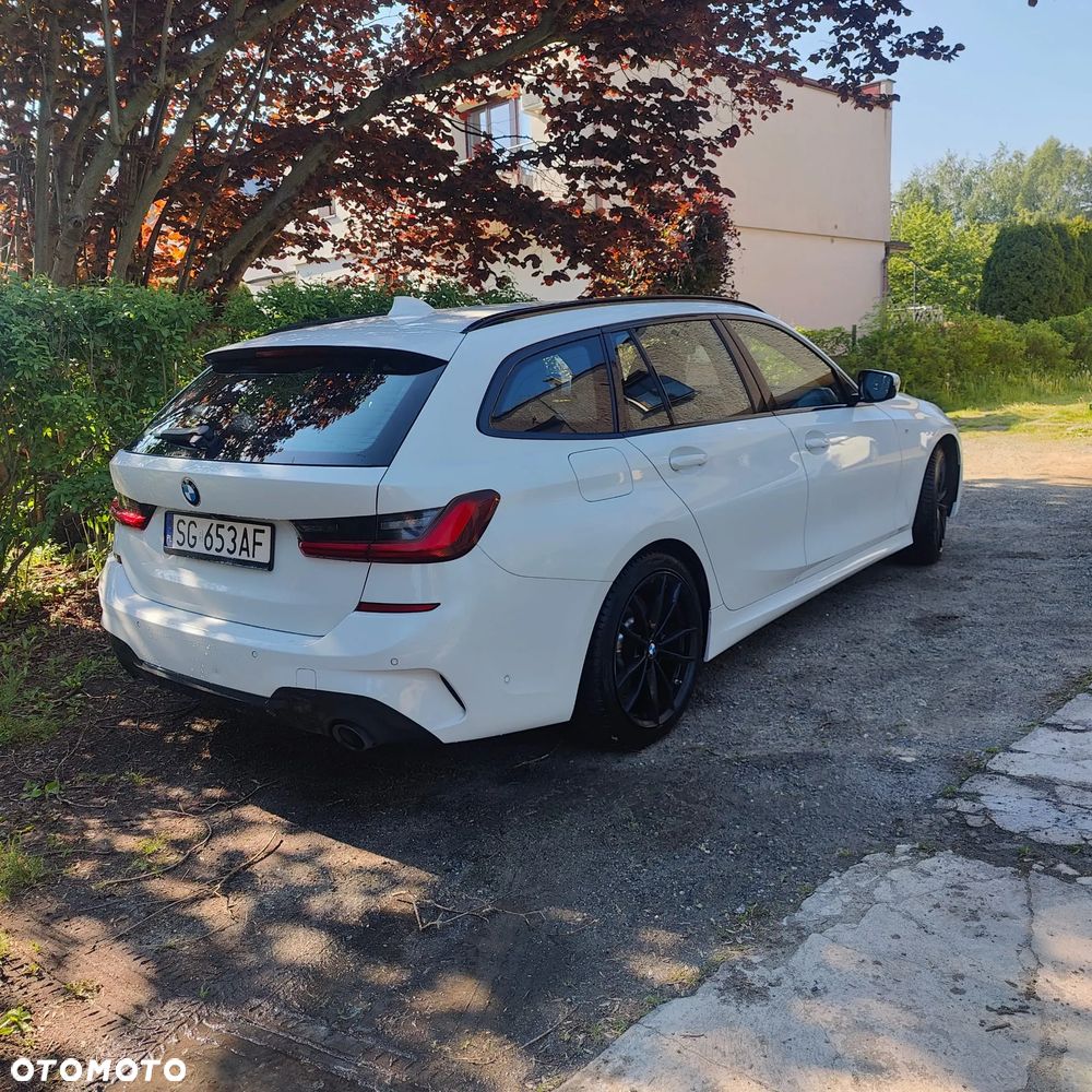 BMW Seria 3 320i - 4