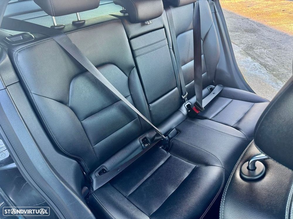 Mercedes-Benz CLA 220 d Shooting Brake AMG Line Aut. - 47