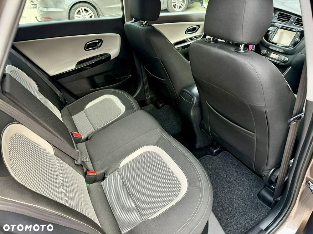 Kia Ceed 1.6 CRDi 128 Dream-Team Edition - 8