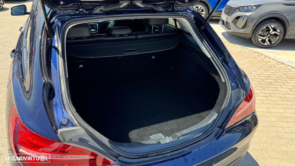 Mercedes-Benz CLA 200 d Shooting Brake Urban Aut. — fotografia 4