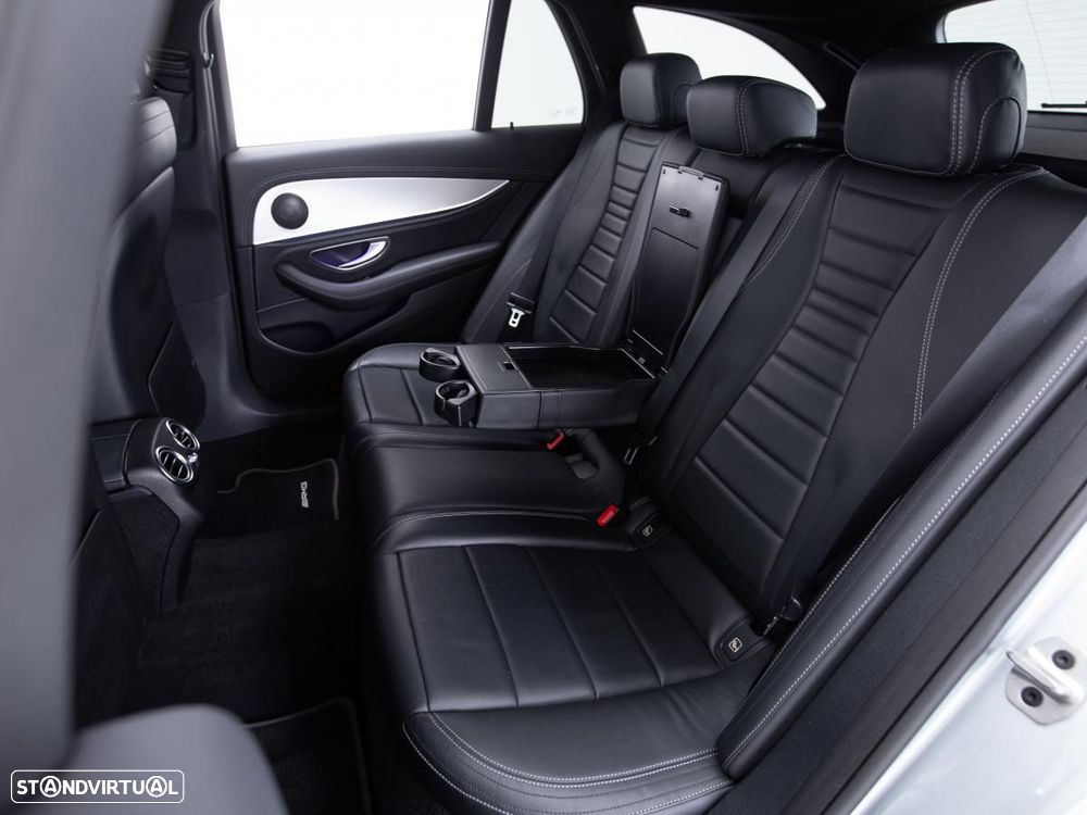 Mercedes-Benz E 300 de AMG Line - 11