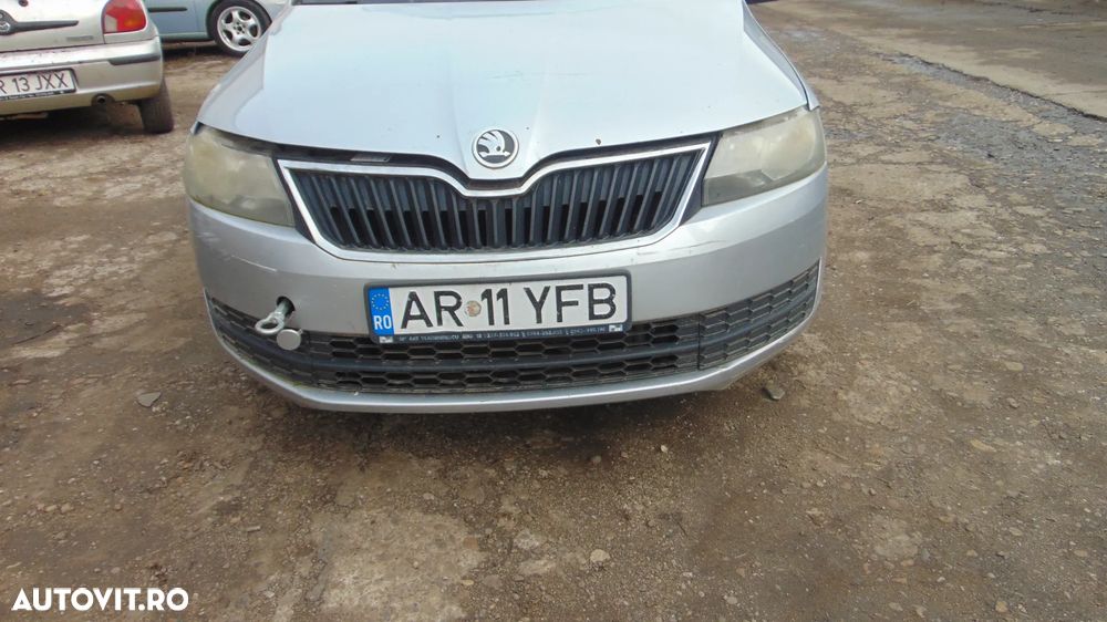 Bara fata Skoda Rapid an 2013-2019 - 2