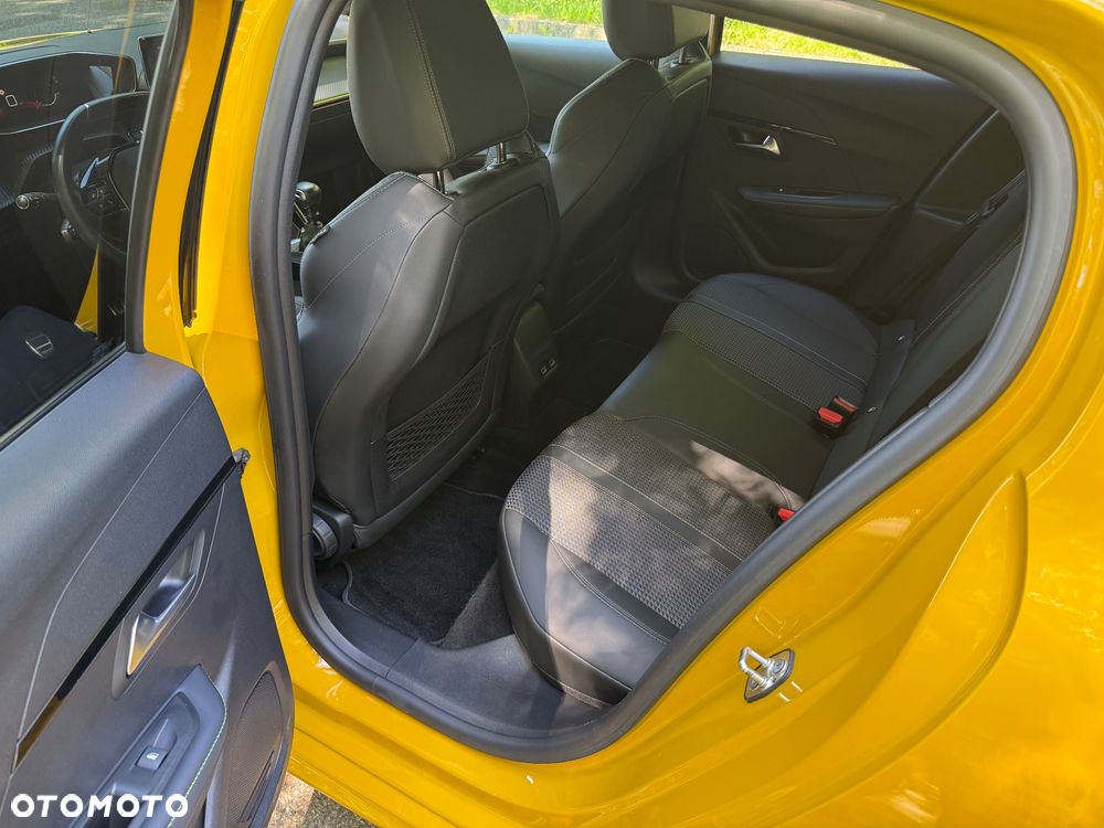 Peugeot 208 PureTech 100 GT Pack - 24