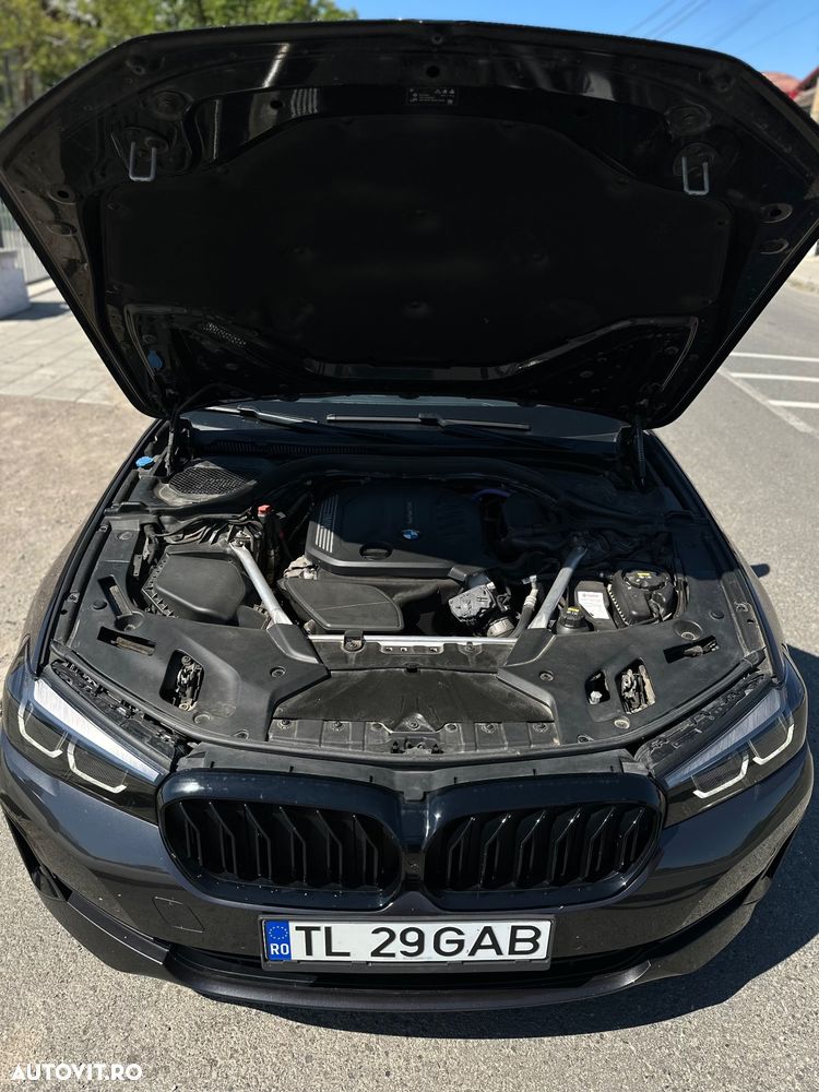 BMW Seria 5 520d AT MHEV - 10