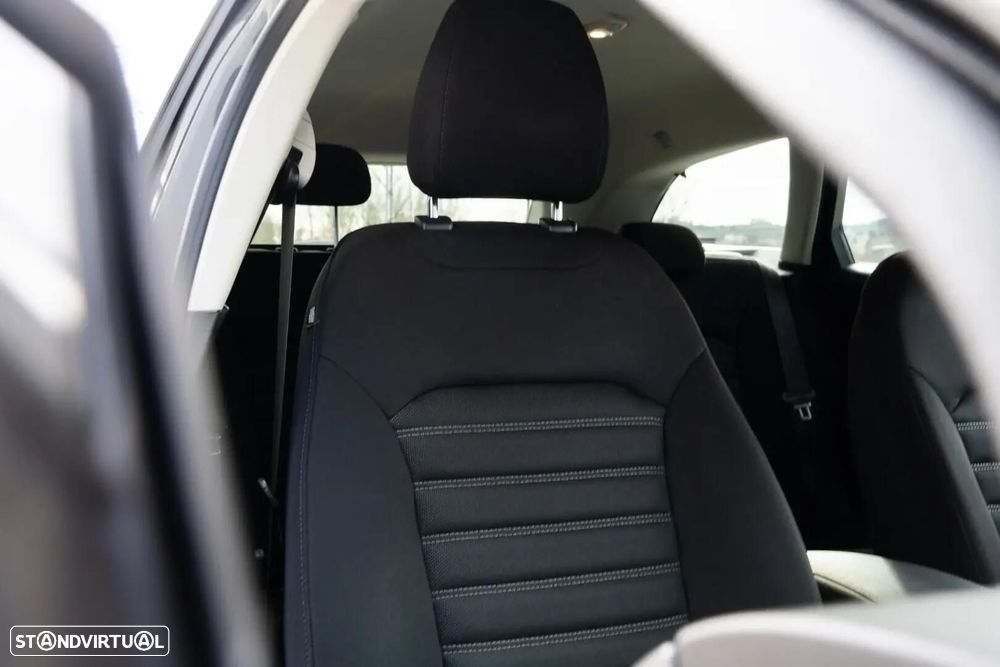 Ford Mondeo SW - 29
