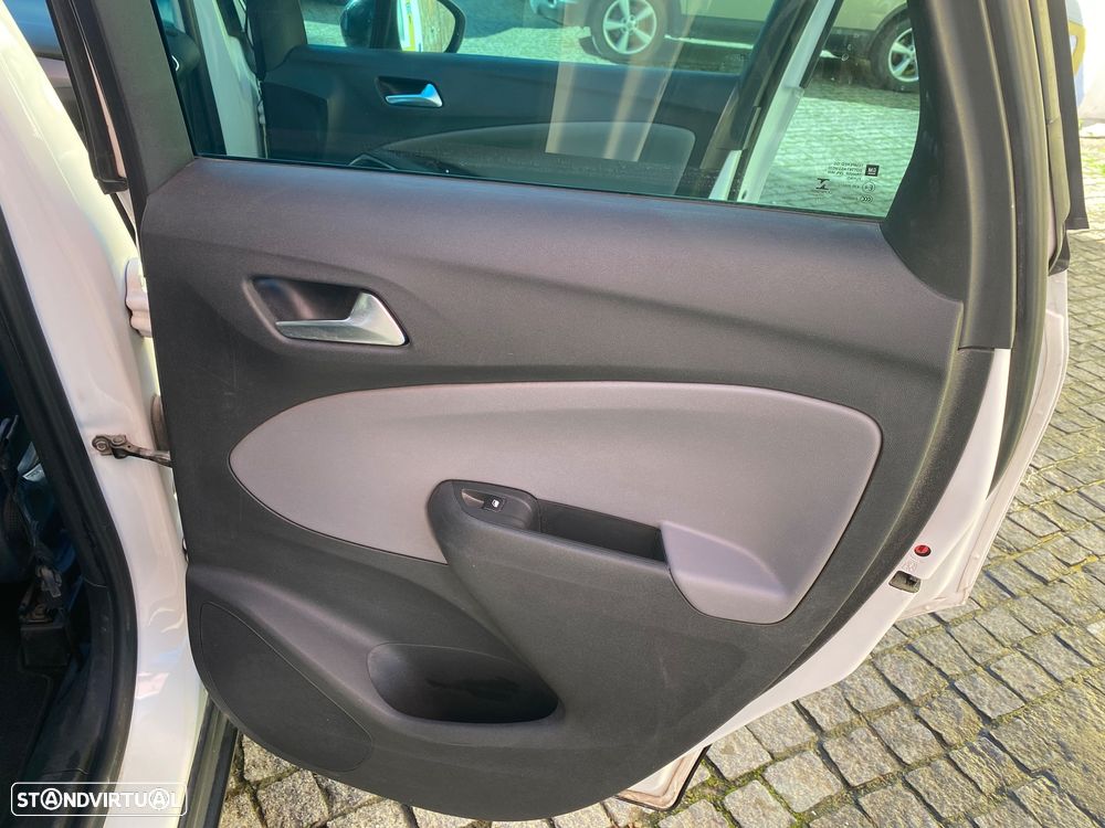 Opel Crossland X 1.6 CDTi Innovation - 24