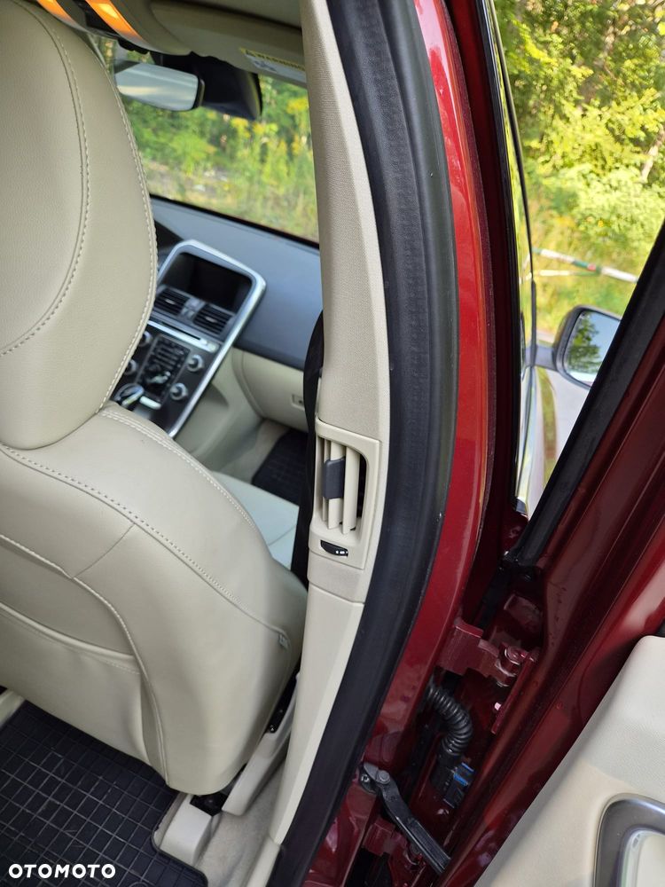 Volvo XC 60 T6 Drive-E Momentum - 31