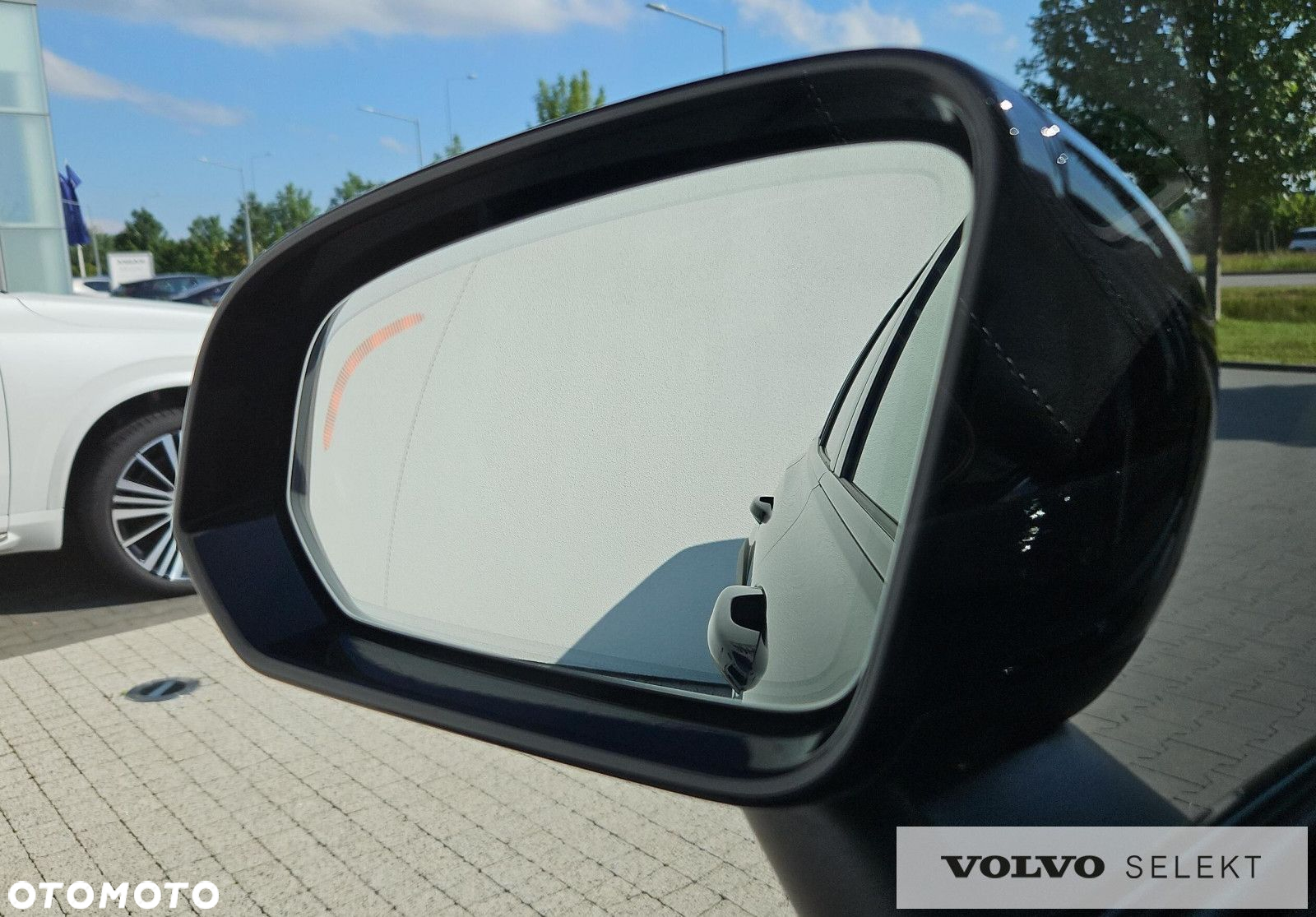 Volvo V60 Cross Country B5 B AWD Ultimate - 23