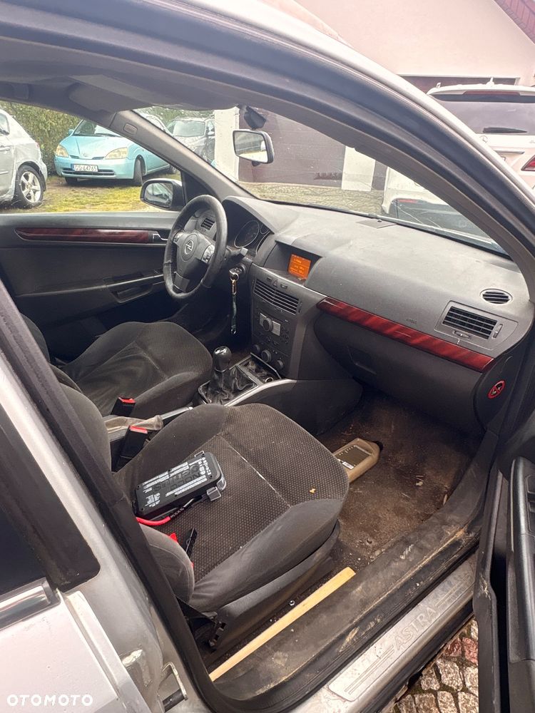 Opel Astra 1.9 CDTI Edition - 12