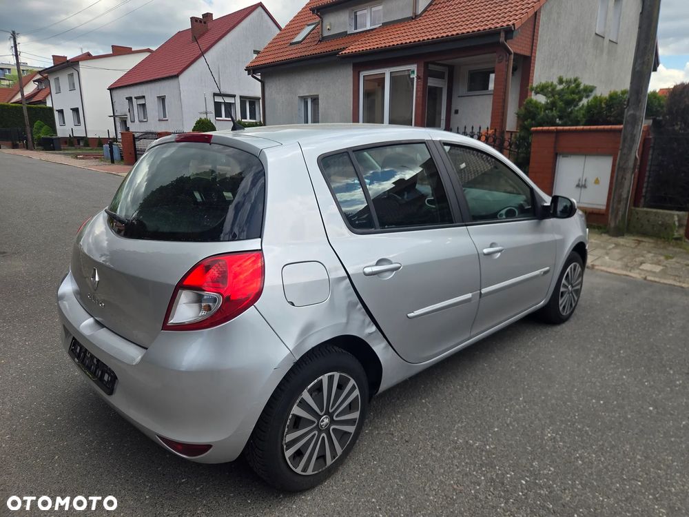 Renault Clio - 5