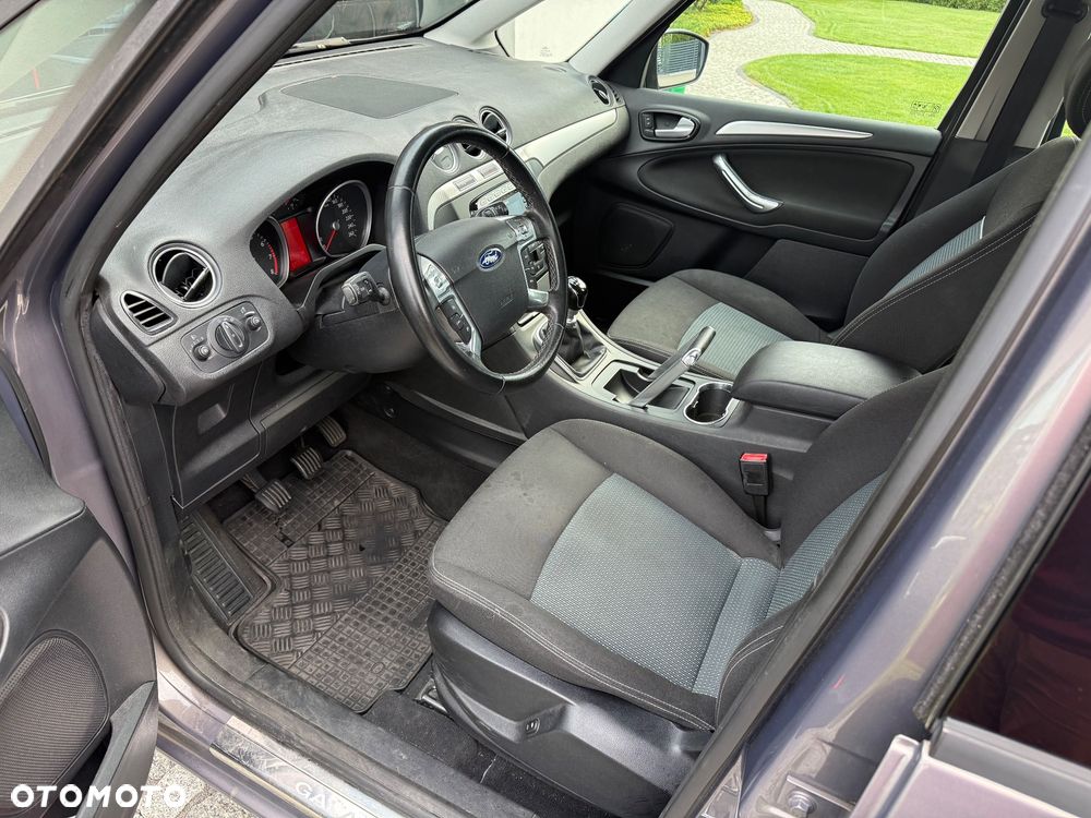 Ford Galaxy 1.6 T Trend - 12