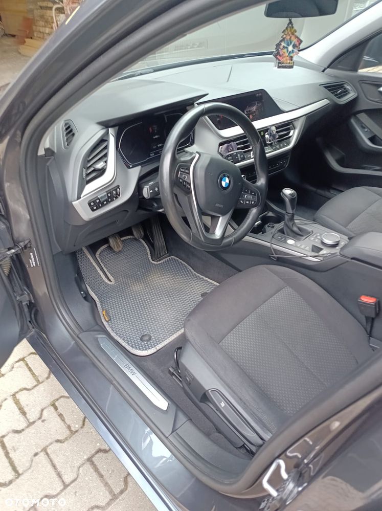 BMW Seria 1 118i - 29