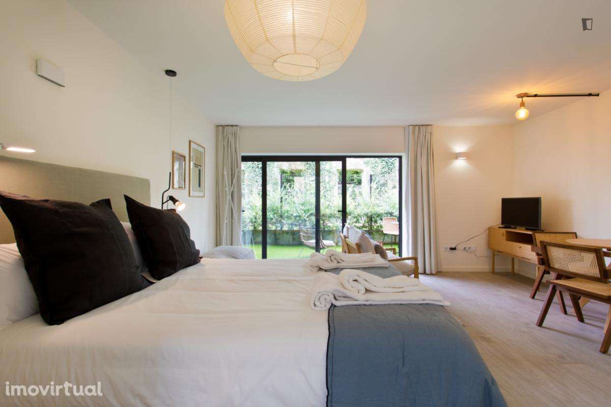 Estúdio - localizado em Santo Ildefonso Porto - Grande imagem: 2/15