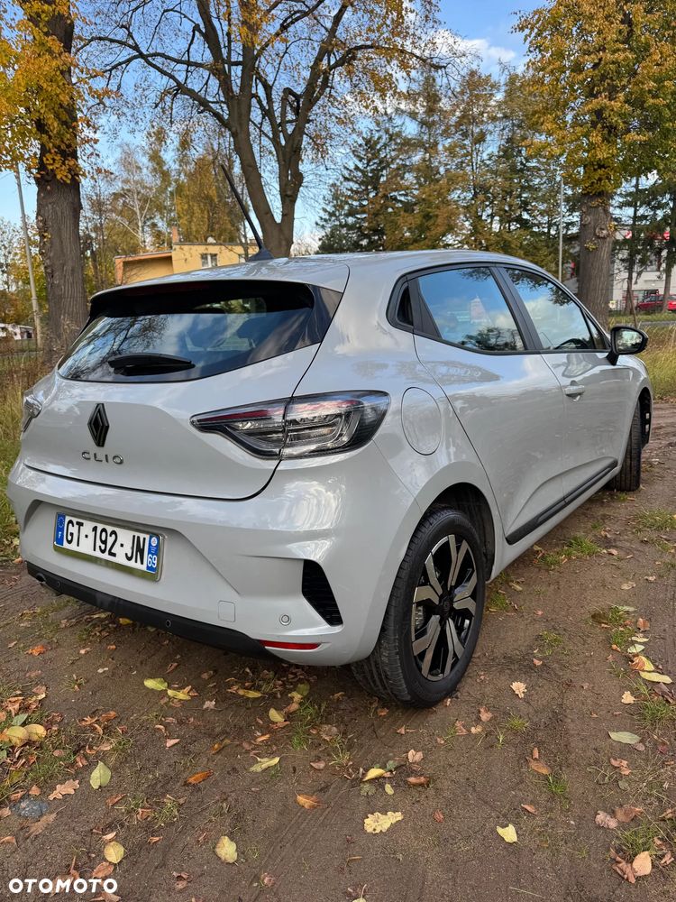 Renault Clio - 7