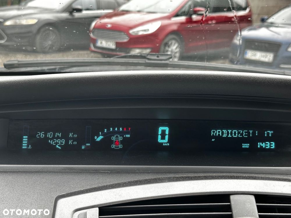 Renault Scenic 2.0 16V Expression - 11