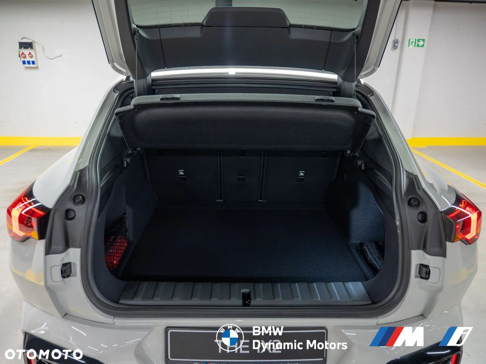 BMW iX2 eDrive20 - 13
