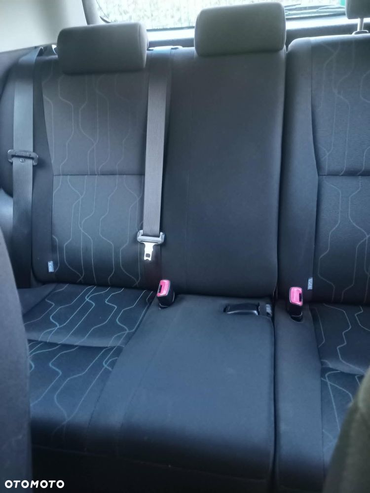 Toyota Auris 1.6 Sprint - 8