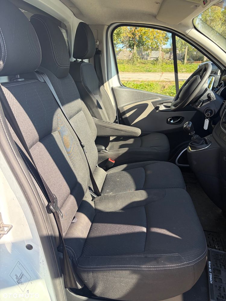 Renault Trafic - 11