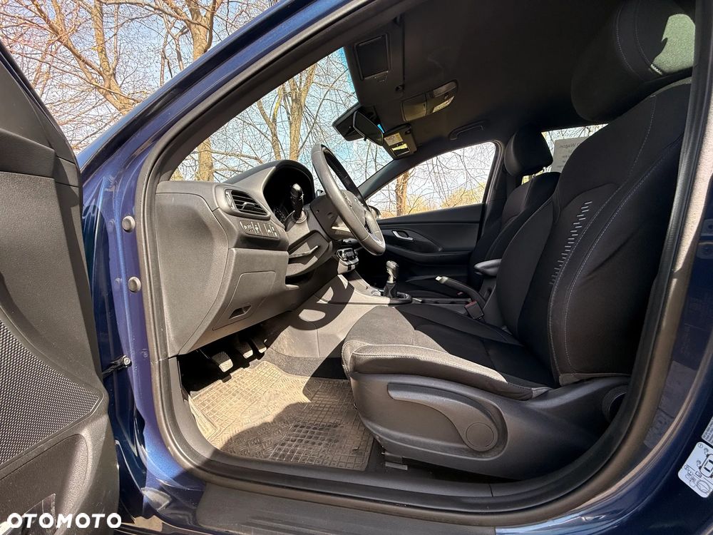 Hyundai i30 1.4 GO - 24