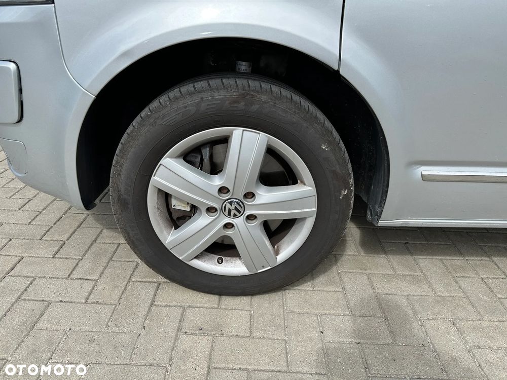Volkswagen Multivan - 32