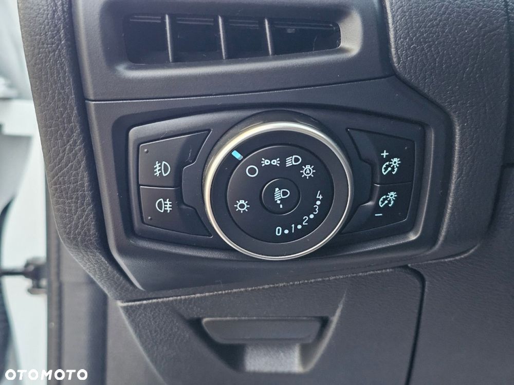 Ford Focus - 30