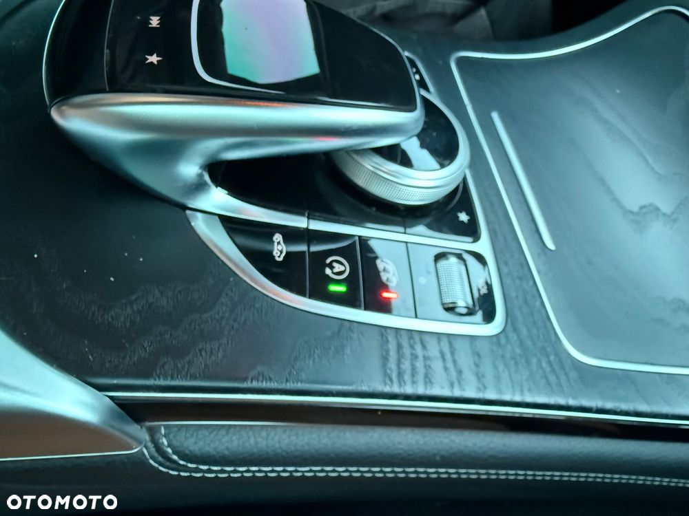 Mercedes-Benz GLC AMG 43 4Matic 9G-TRONIC - 25