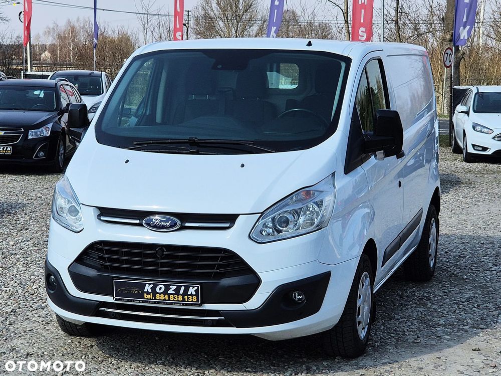 Ford TRANSIT CUSTOM - 3