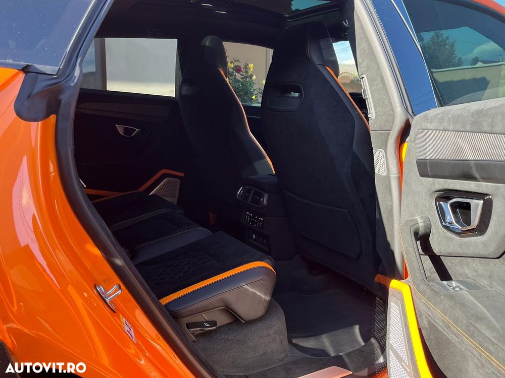 Lamborghini URUS - 9