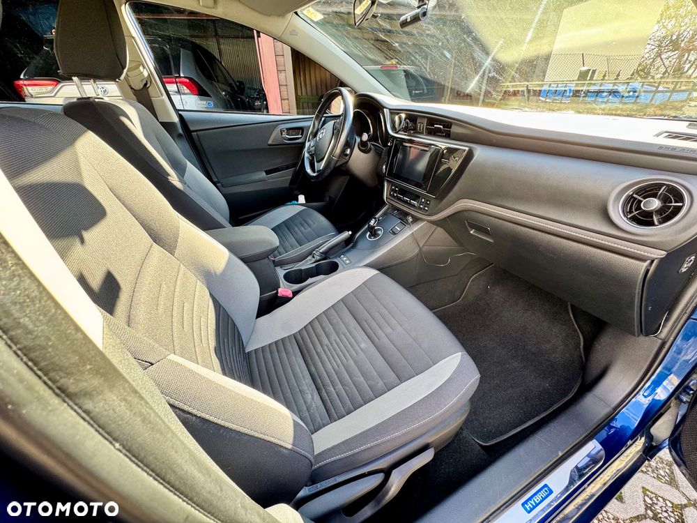 Toyota Auris Hybrid 135 Comfort - 19