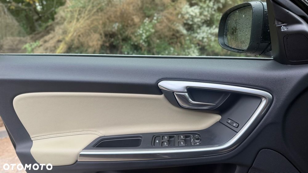 Volvo S60 - 16