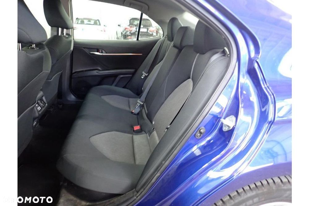 Toyota Camry 2023 photo 5