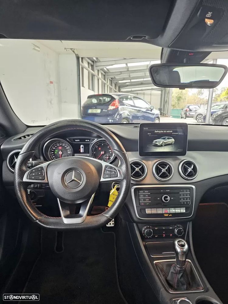 Mercedes-Benz CLA 180 d AMG Line - 26