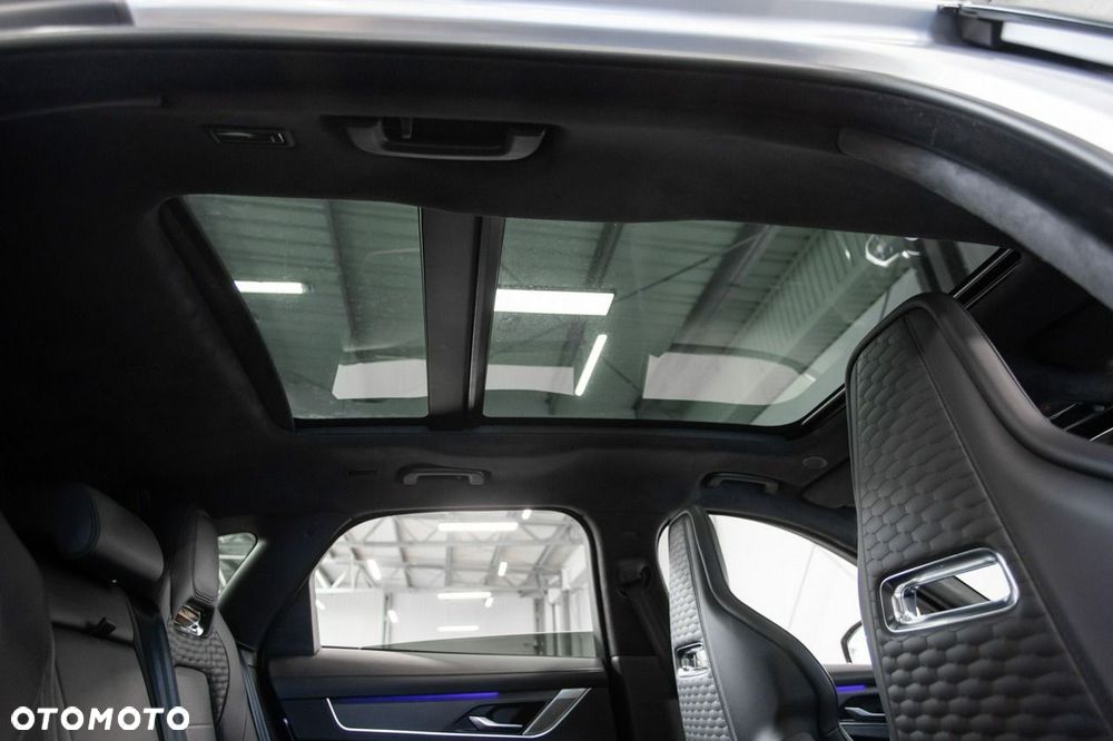 Jaguar F-Pace 5.0 V8 S/C AWD SVR - 27