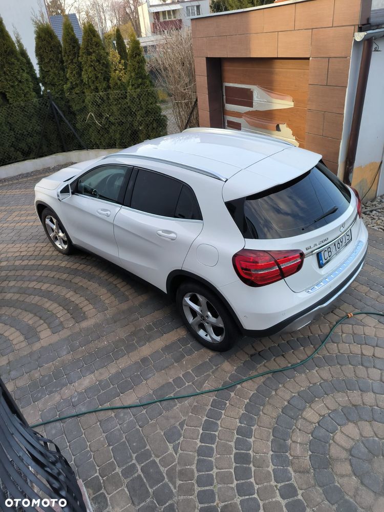 Mercedes-Benz GLA 200 7G-DCT AMG Line - 7