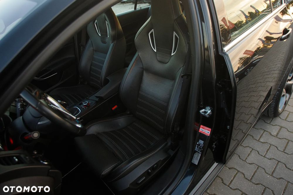 Opel Insignia 2.8 V6 Turbo 4x4 OPC - 16