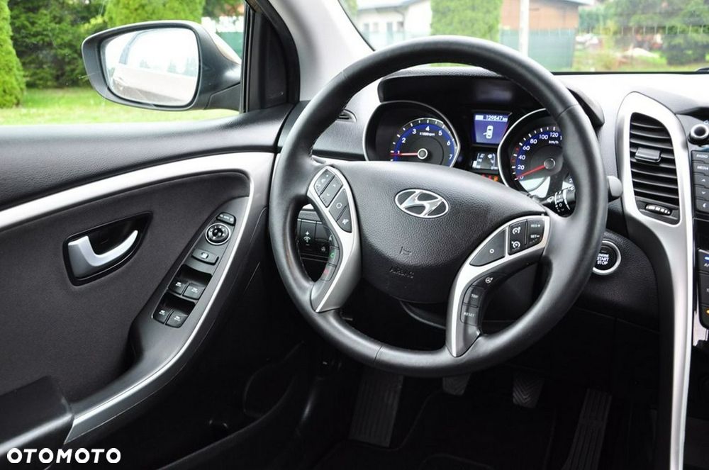 Hyundai i30 - 32