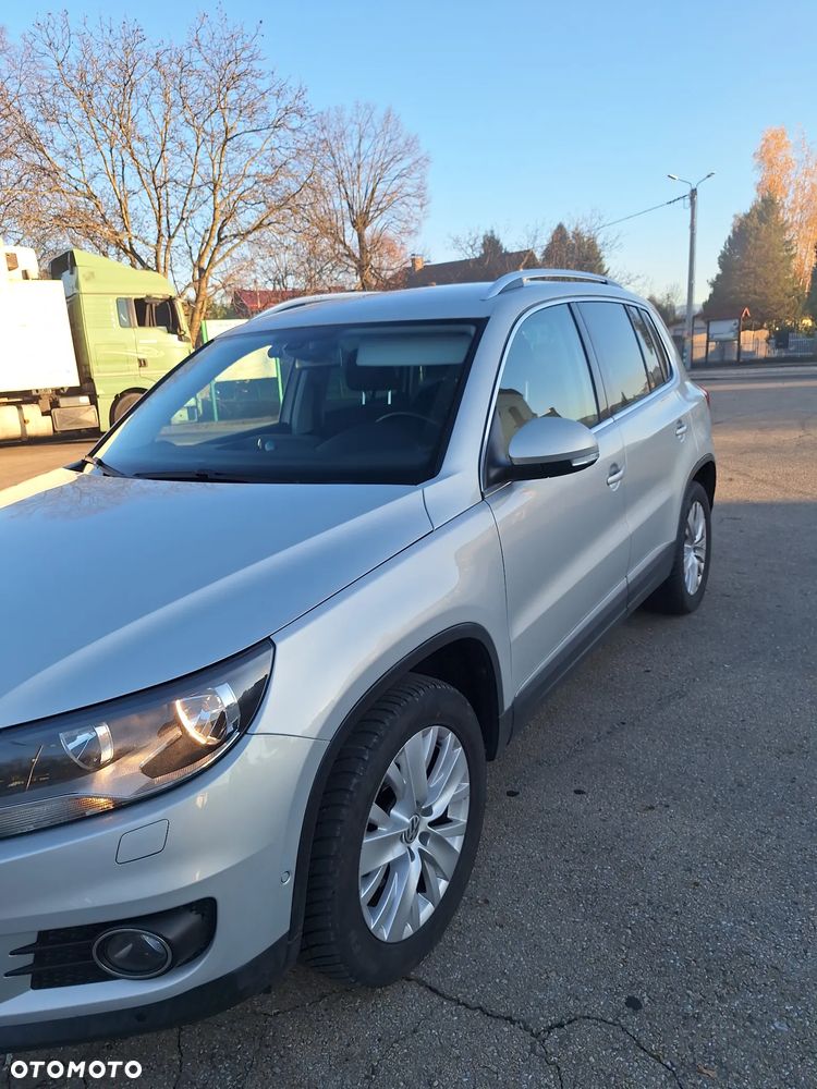 Volkswagen Tiguan 2.0 TDI DPF 4Motion BlueMotion Technology DSG Lounge Track & Style - 2