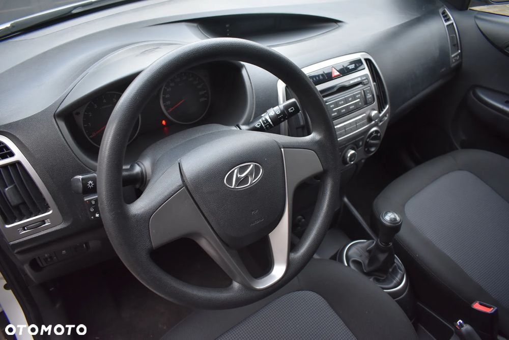 Hyundai i20 - 10