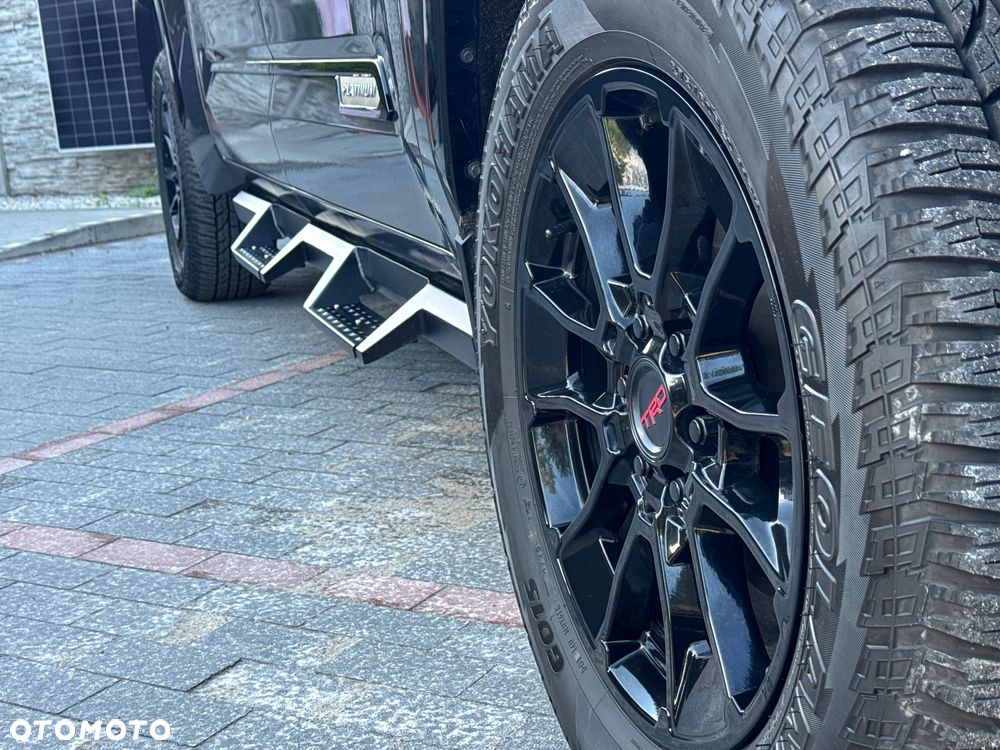 Toyota Tundra - 12