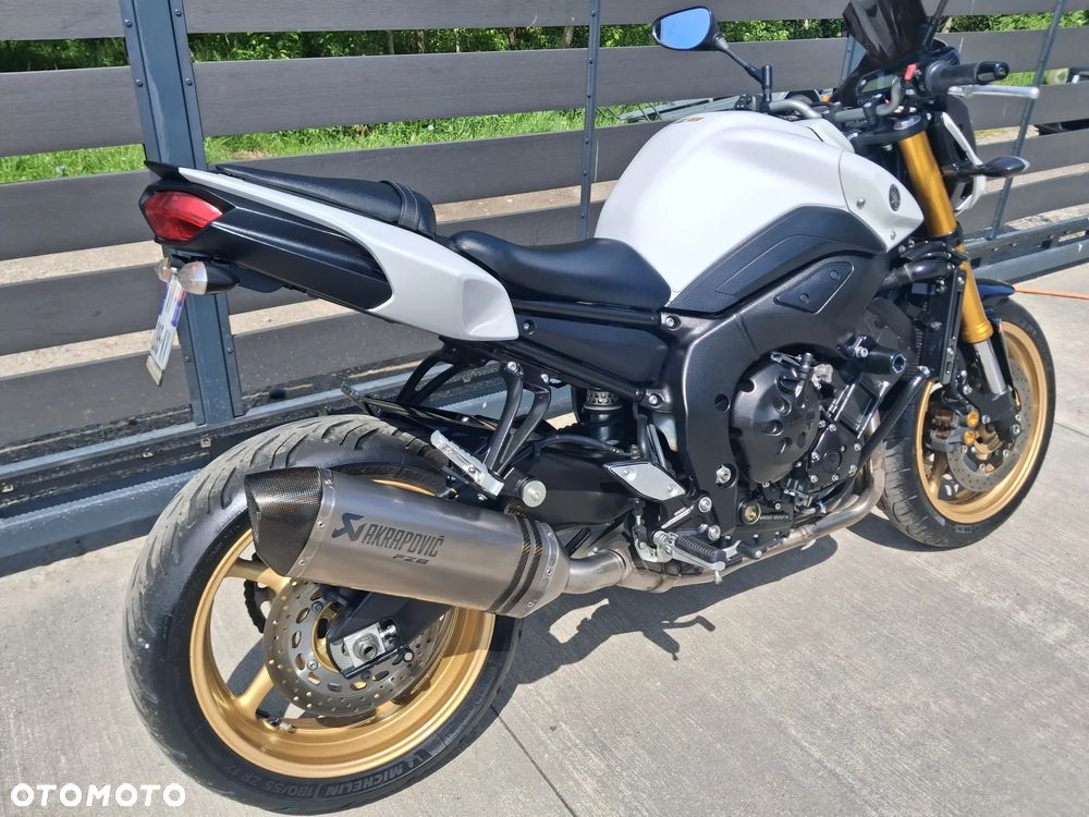 Yamaha FZ8 - 6