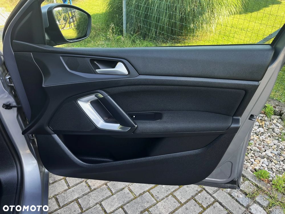 Peugeot 308 SW BlueHDi 120 Stop & Start Allure - 36