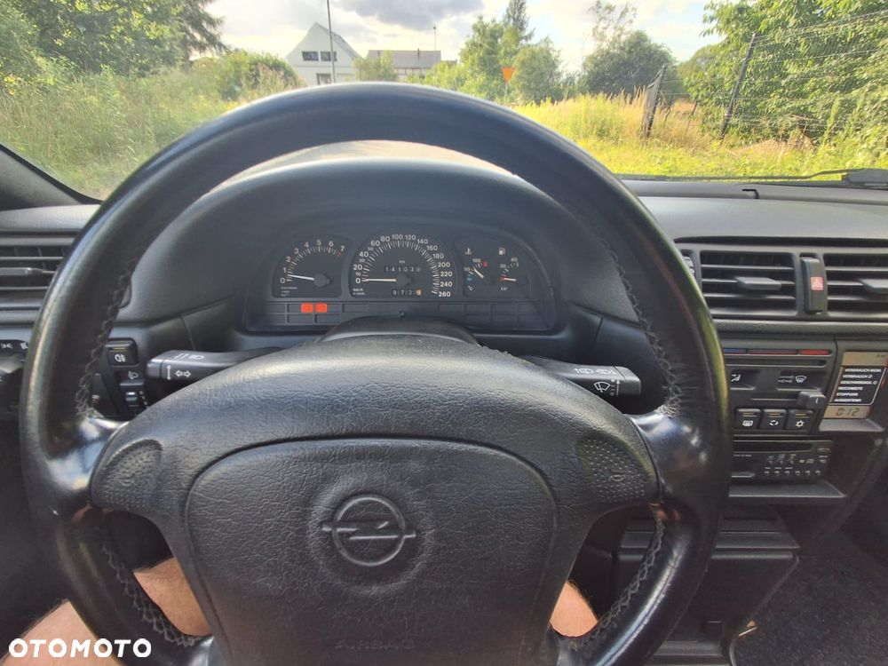 Opel Calibra - 11