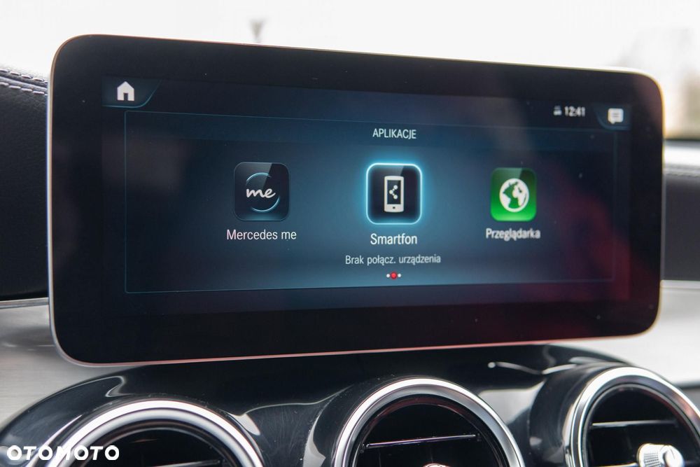 Mercedes-Benz GLC 300 4Matic 9G-TRONIC AMG Line - 24