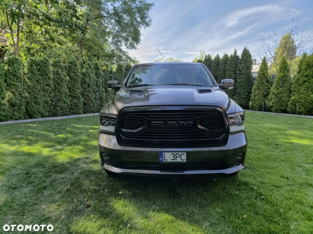 Dodge RAM 5.7 4x4 - 12