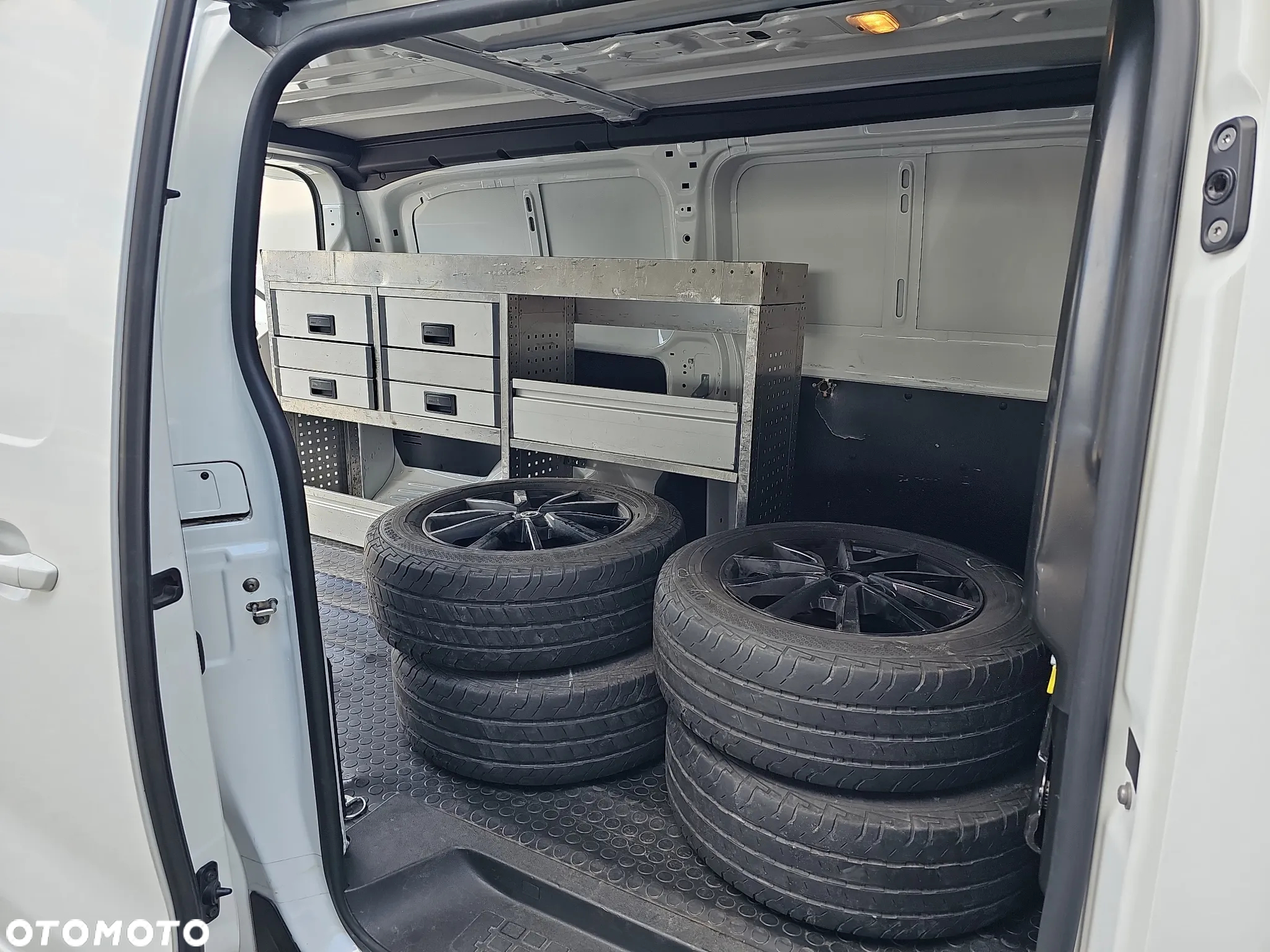 Opel Vivaro - 15